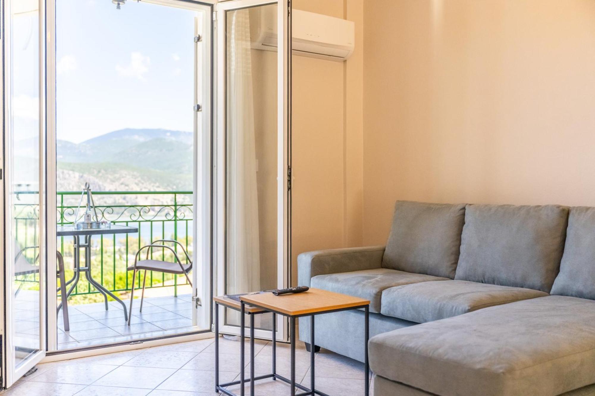 Apaggio Di Argostoli Apartments - Private Parking & Sea View Εξωτερικό φωτογραφία
